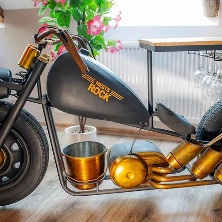 Apartment Apatman Fellini House *