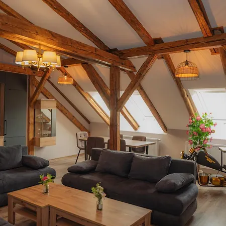 Apatman Fellini House