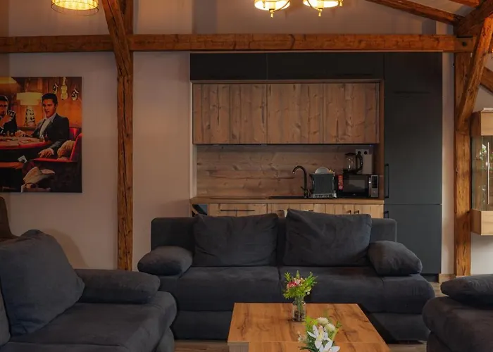 Апартаменты Apatman Fellini House *