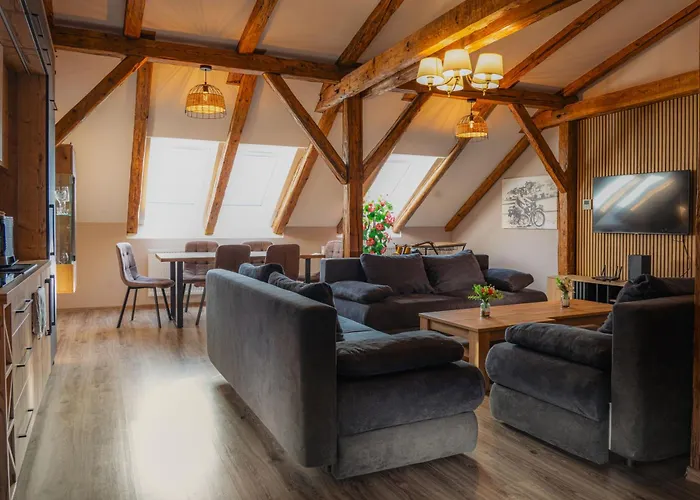 Apatman Fellini House Апартаменты Тренчин