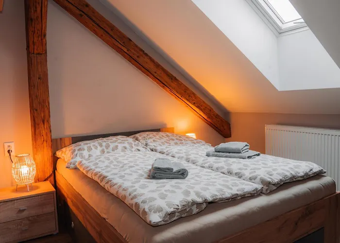 Apatman Fellini House Апартаменты